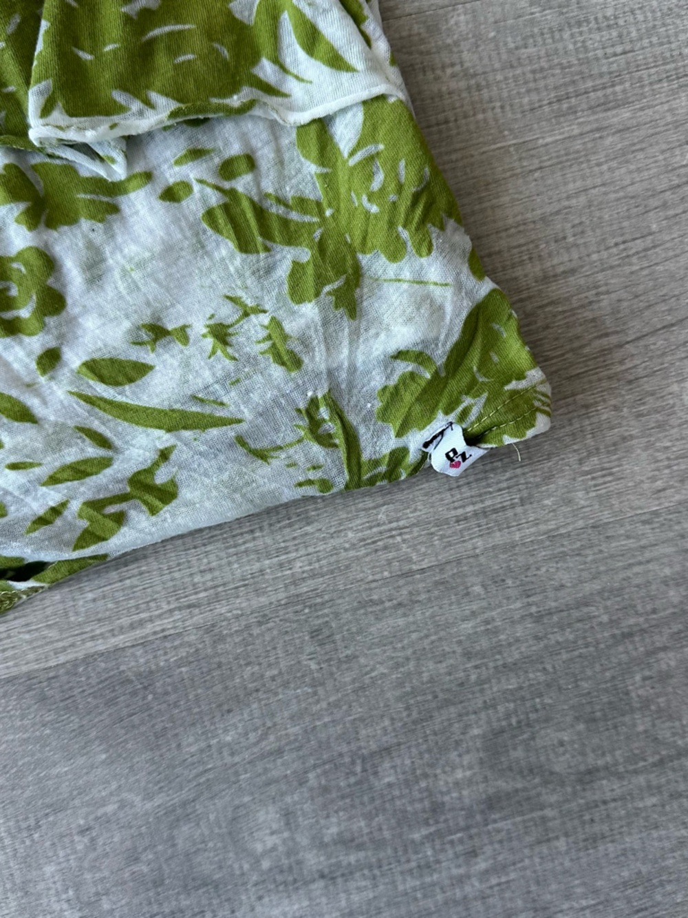 Point Zero Green Floral Tiered Spaghetti Strap Tank Top Vintage - Picture 2 of 7